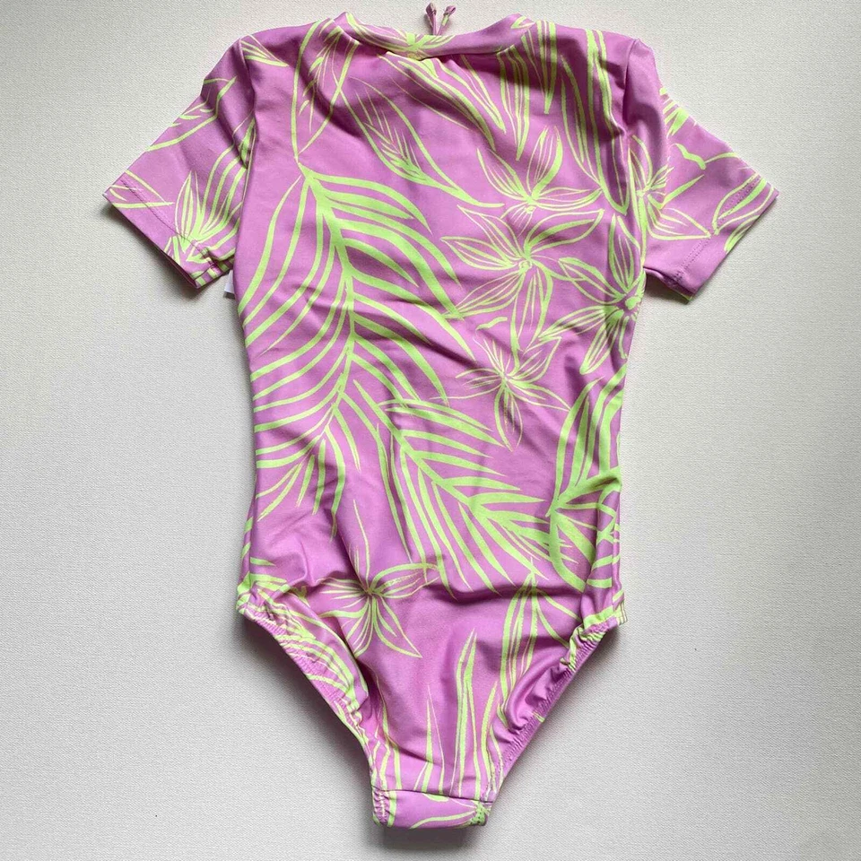 Nuevo con etiquetas Traje de baño Gap GapKids reciclado protector contra erupciones manga corta de una pieza (XS) para niñas Foto 2 de 4