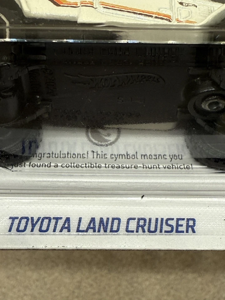 NOVO 2024 Hot Wheels Toyota Land Cruiser TREASURE HUNT 194/250 Then And Now 2/10 - Imagem 2 de 4