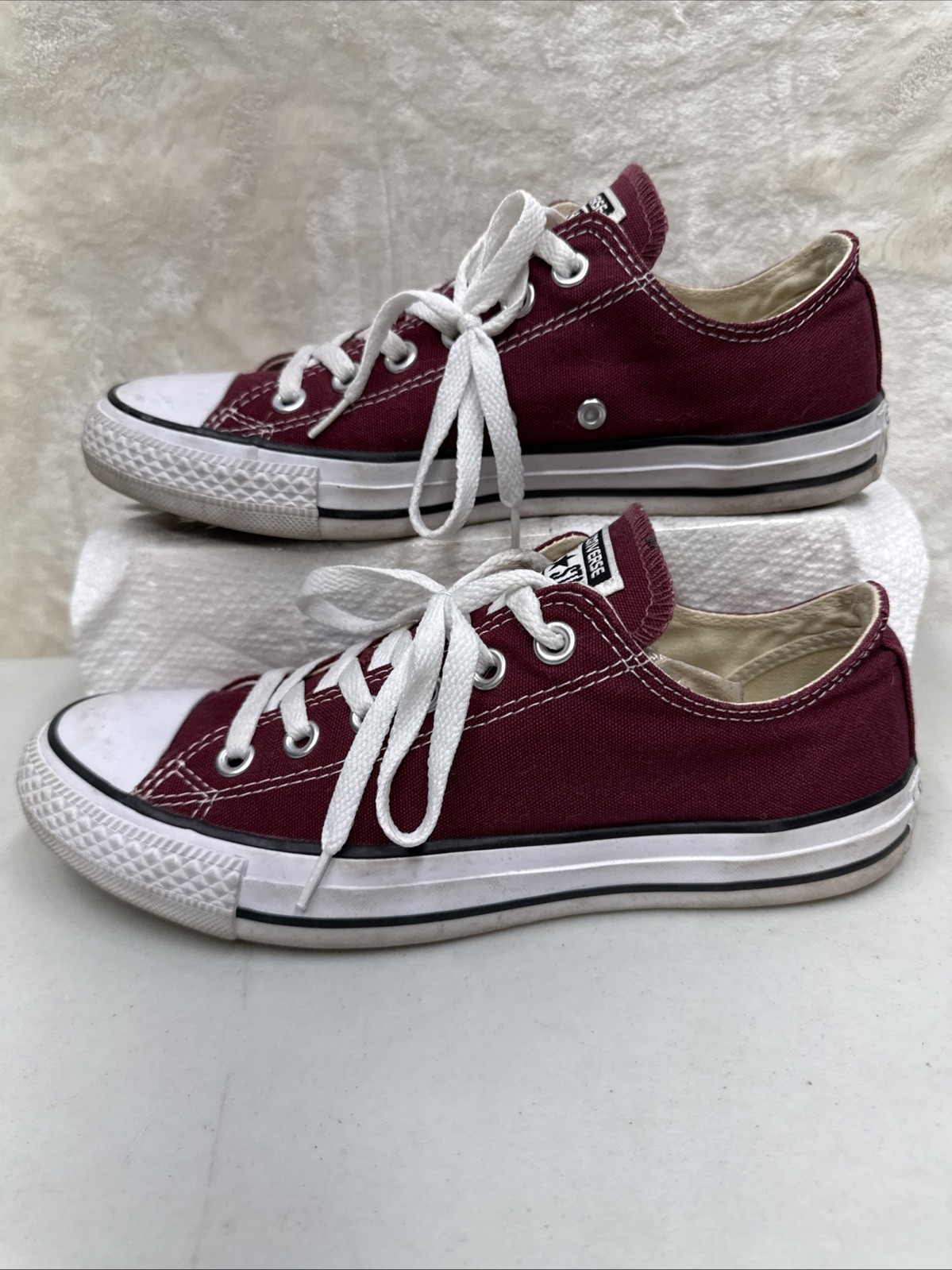 Converse All Star Burgundy Sneakers Sz Men's 6 Women's 8