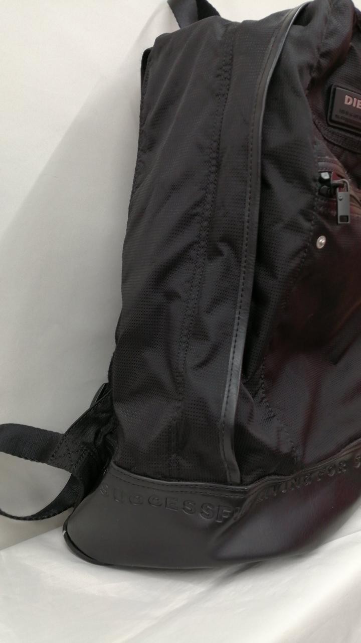 Backpack Model Black Corner Scratched DIESEL - image 2