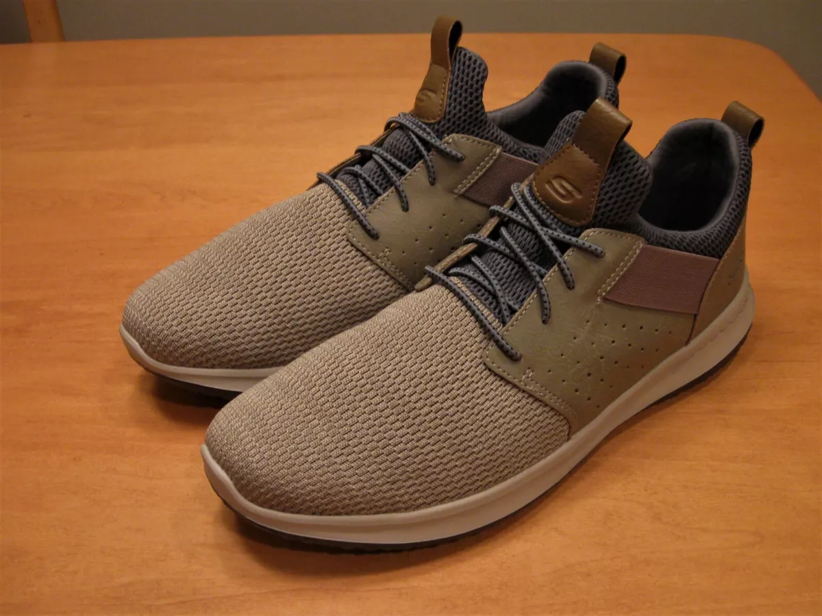 Sketchers camden on sale