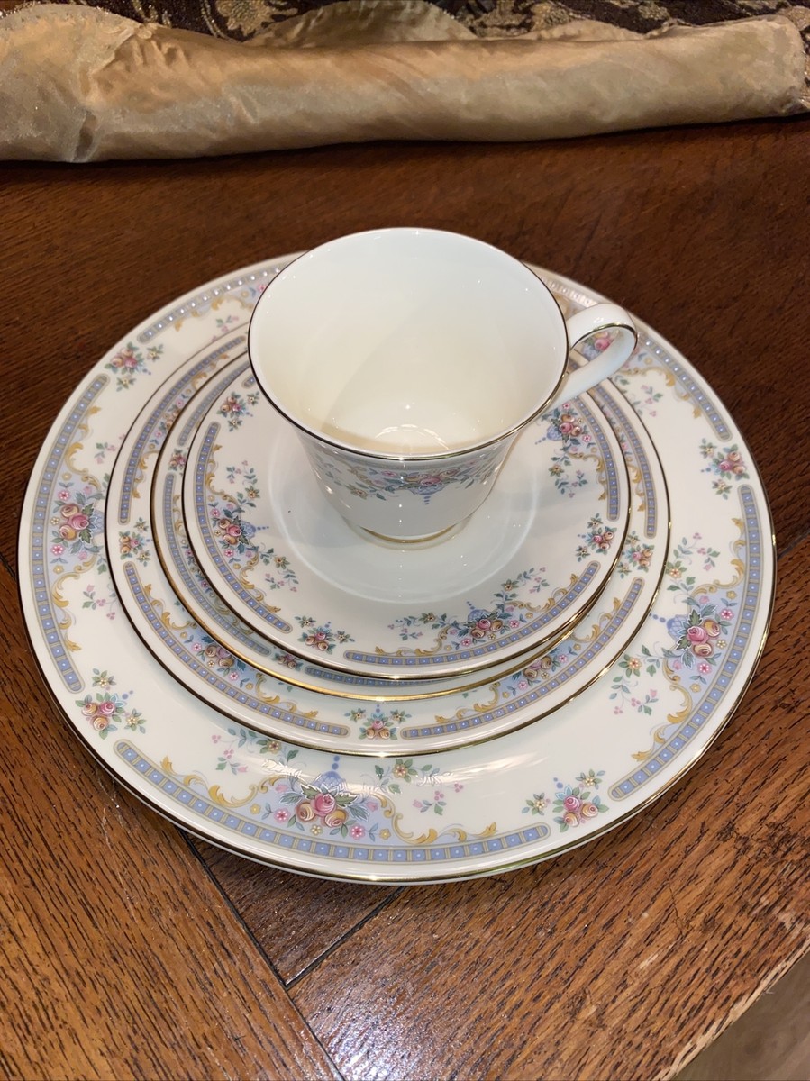 ロイヤルドルトン ロマンス コレクション 大皿 プレート 皿 大きい レア ロイヤルドルトン ロマンス コレクション 大皿 プレート 皿