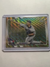 K8,599 - 2021 Topps Chrome Gold Wave Refractors #15 Shun Yamaguchi #/50