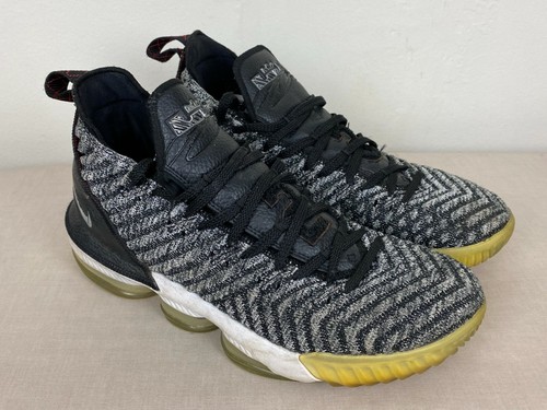 nike lebron oreo