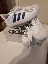 Kids shoe addidas size 121/2 kids
