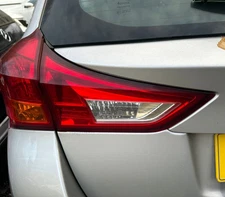 TOYOTA AURIS 5DR 2012–19 INNER REAR BACK TAIL LIGHT LAMP PASSENGER SIDE LEFT N/S
