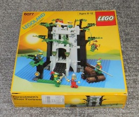 LEGO 6077 - Castle: Forestmen: Forestmen's River Fortress - 1989 w/ Original Box