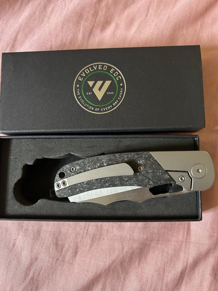 Evolved Knives大理石碳纤维折叠刀 — 第 4/4 张图片