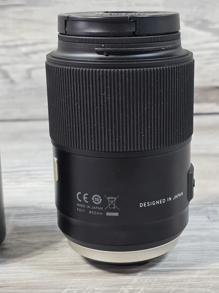 Lente principal Tamron SP 90 mm f/2,8 Di Macro (F017) USD para montaje Sony A con HF017 Foto 4 de 4