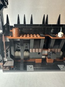 Lego 79007 The Lord of the Rings Battle at the Black Gate with 5 Minifigures