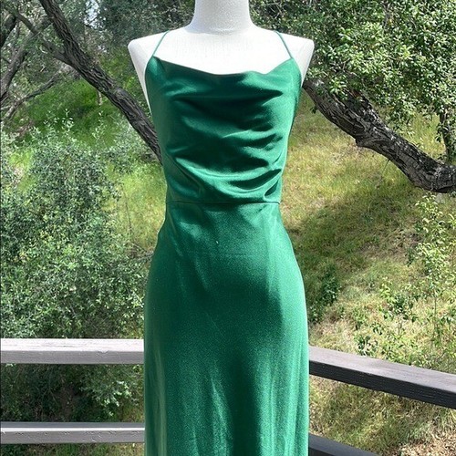 RARE ALICE + OLIVIA MONTANA SLEEVELESS MAXI GOWN DRESS IN DEEP EMERALD GREEN 10 - Picture 3 of 13