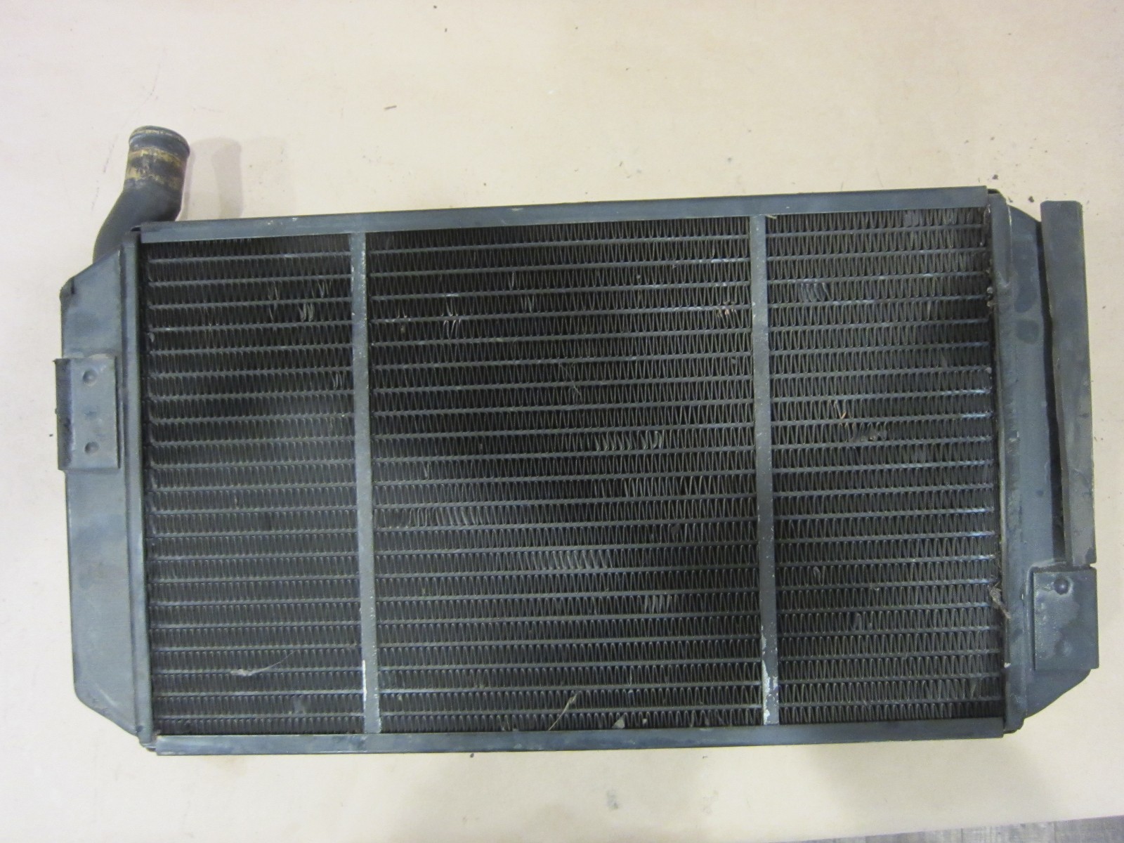 Ferrari Testarossa - RH Water Cooling Radiator. Part# 122967