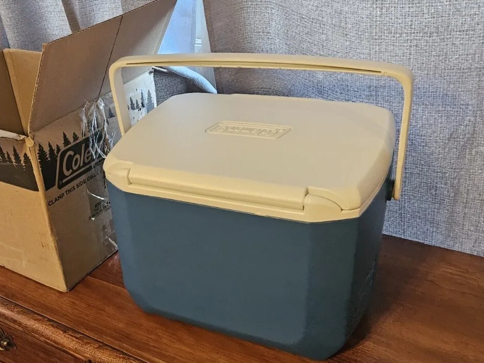 Coleman Chiller Series 16qt Insulated Portable Cooler, Ice Retention Hard Cooler eBay