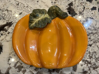 Kaldun & Bogle Old World 3D Pumpkin Plate with raised leaves & stem