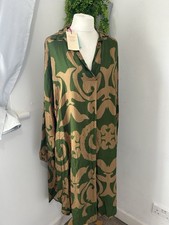 Made In Italy Womenโs Tunic Dress Free Size, Patterned Collared NWTs