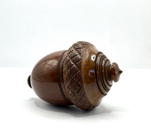 Sublime GIII Acorn Carved Coquilla Nut Nutmeg Grater c.1820 - Picture 3 of 7