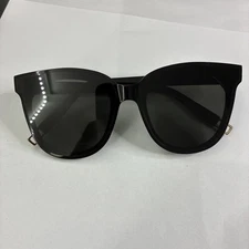 100% AUTHENTIC Gentle Monster -In Scarlet 01 - W/ Authenticity Card & Case & Box