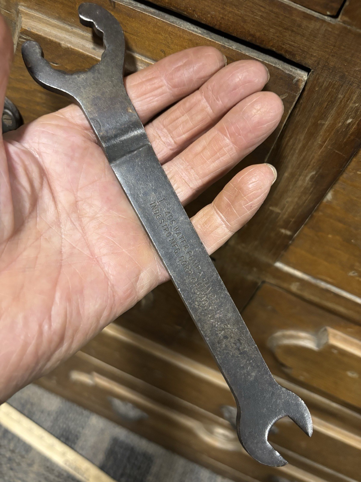 Indestro #406 Chevrolet Multi tool Wrench: Pump, Fan Belt circa 1929  Nice!  Vtg