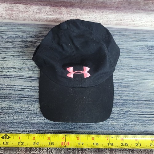 Under armor strap back  hat black/pink 4 to 6 years 