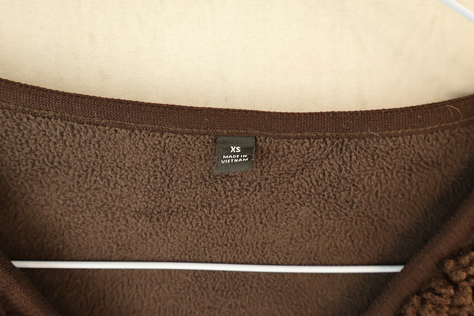 UNIQLO Brown Pile Jacket size XS Womens Casual Outdoors Outerwear 022605 thumbnail 4