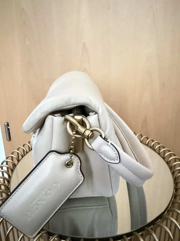Coach Pillow Tabby 26, Foto 4 von 5