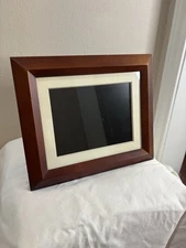 Philips Digital PhotoFrame - Brown Wood Frame