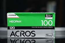 Fuji Acros Neopan 120 Medium Format Film Pro 5 Rolls 11/2014 SEALED