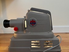 Vintage Mansfield Midway Deluxe300 Watt slide projector w Airequip Slide Changer