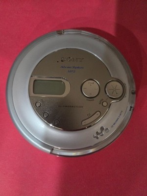 Sony Walkman D-NE710 Altrac 3 plus CD MP3 Player Brand New