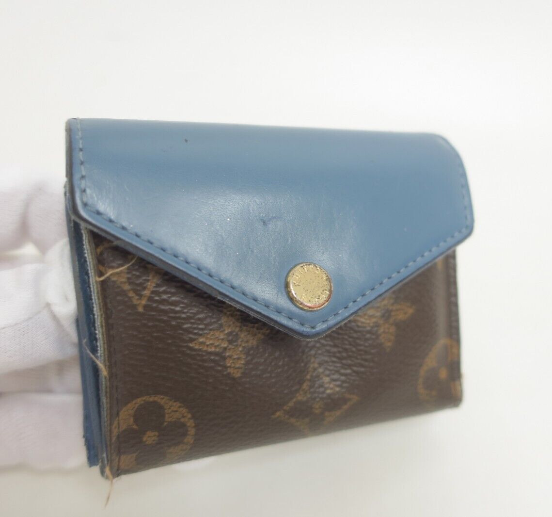 Authentic LOUIS VUITTON Monogram Zoe Compact Wallet #33630