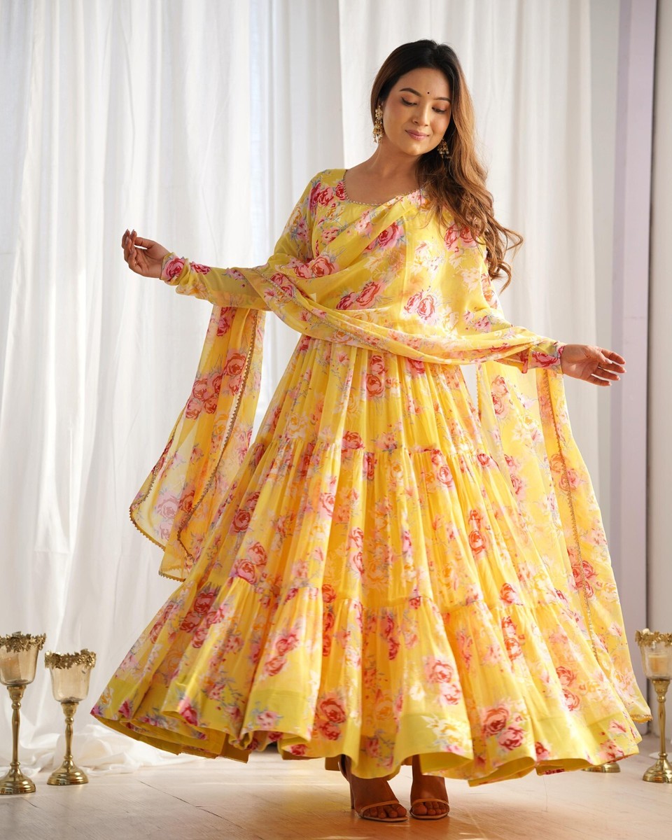 beautiful indian dresses for wedding party Indian Bridal Gown Reception Reception Beautiful Indian Bridal Dresses  Brides Best Indian