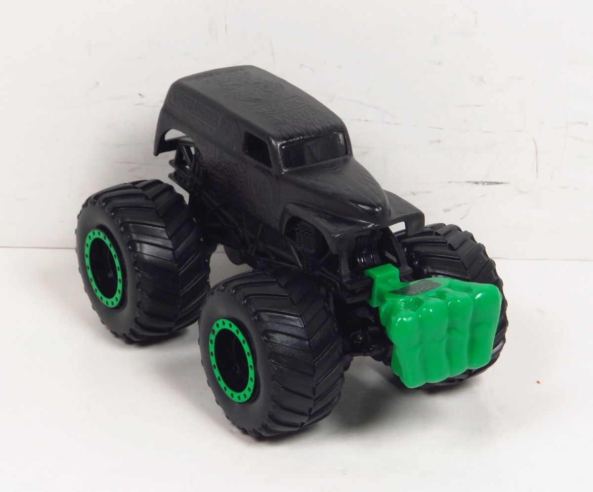 Hot Wheels 2015 Monster Jam Off-Road Blackout Grave Digger 1950