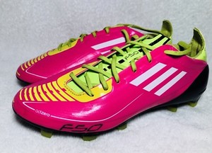botines de futbol rosas