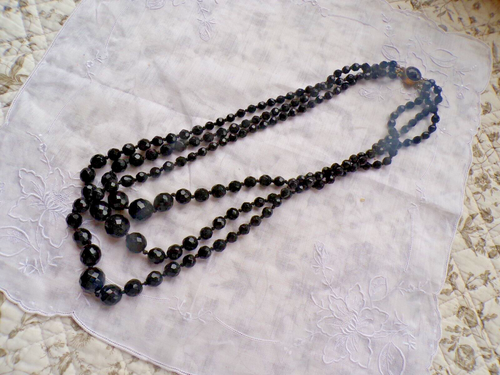 Collier Ancien 3 Rangs De Perles De Jais Facettées - Occasion, Laiton, Bijou Vintage Noir