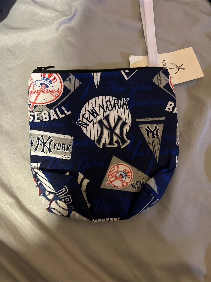 Handmaid New York Yankees Purse - Image 2 of 3