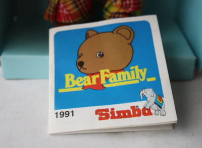 RARE VINTAGE 90'S BEAR FAMILY MAMA BEAR SOFT VINYL DOLL FIGURE