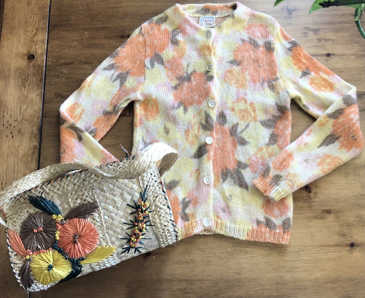 50s vintage　ワークカーディガン Vintage 50s Wool Cardigan: Black & Red Floral Embroidered Angora