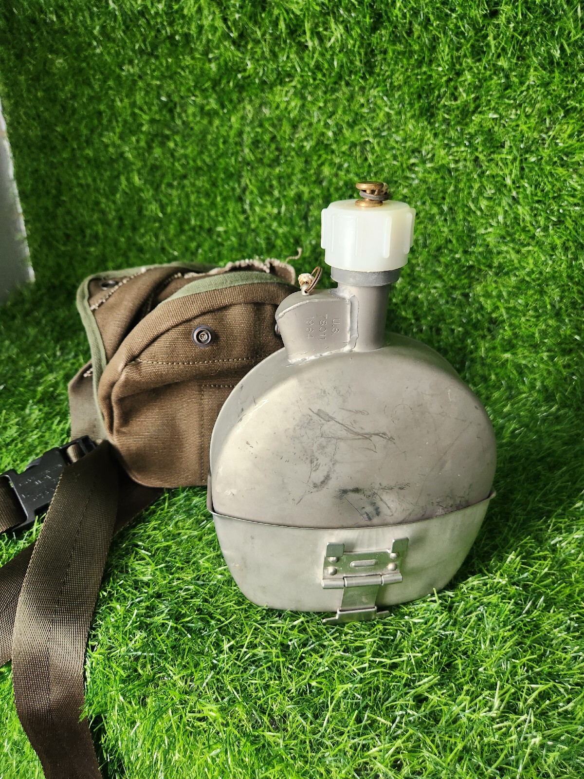 2 USGI US Army USAF Vietnam War Era Wyott Arctic Canteen with Case