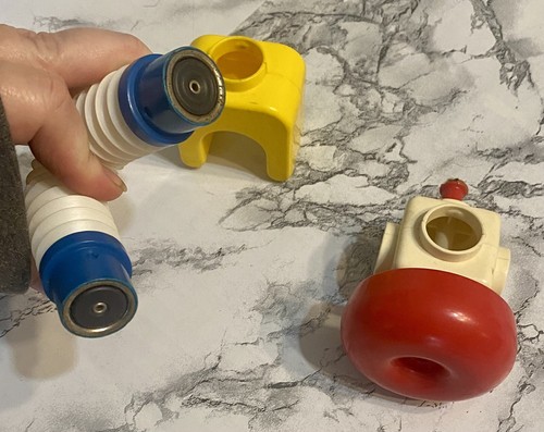 Tomy POPOIDS Set Wheels People Set Mixed Lot Pieces Vintage Over 250 Pieces! - Picture 13 of 13