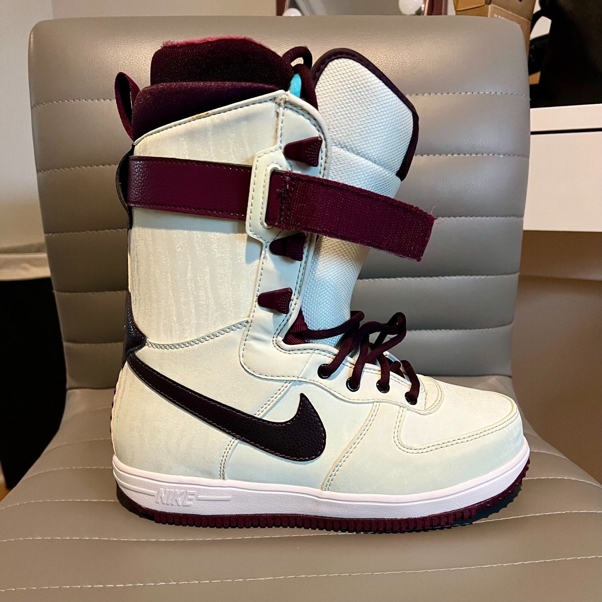 Womens Nike Zoom Force 1 Snowboard Boots size 7 [ULTRA RARE