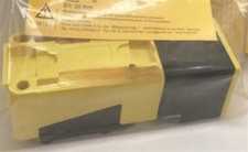 QTY:1PCS proximity switches NI20NF-CP40-FZ3X2 Sensor