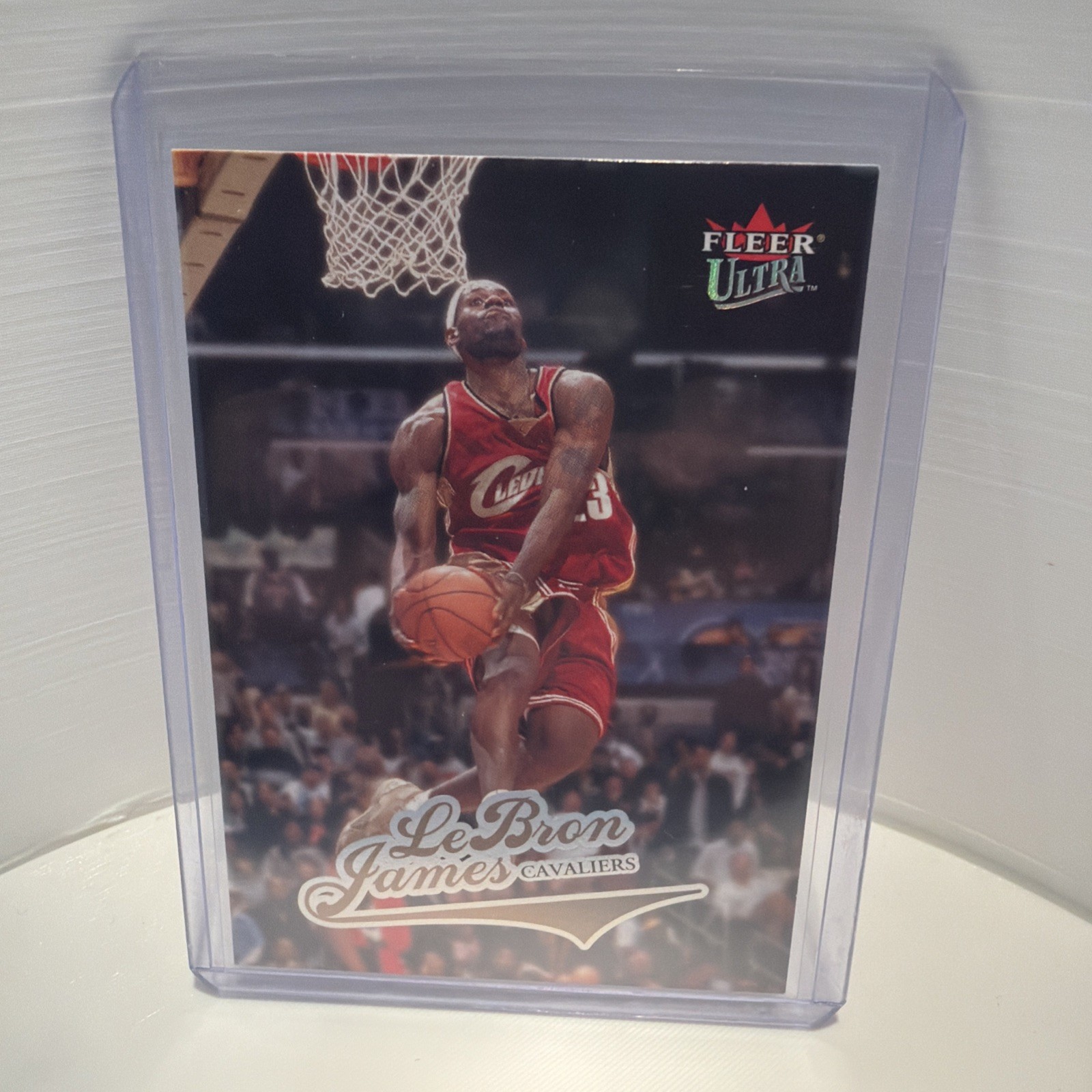 2004-05 Fleer Ultra LeBron James #114 2nd Year Card Cleveland Cavaliers