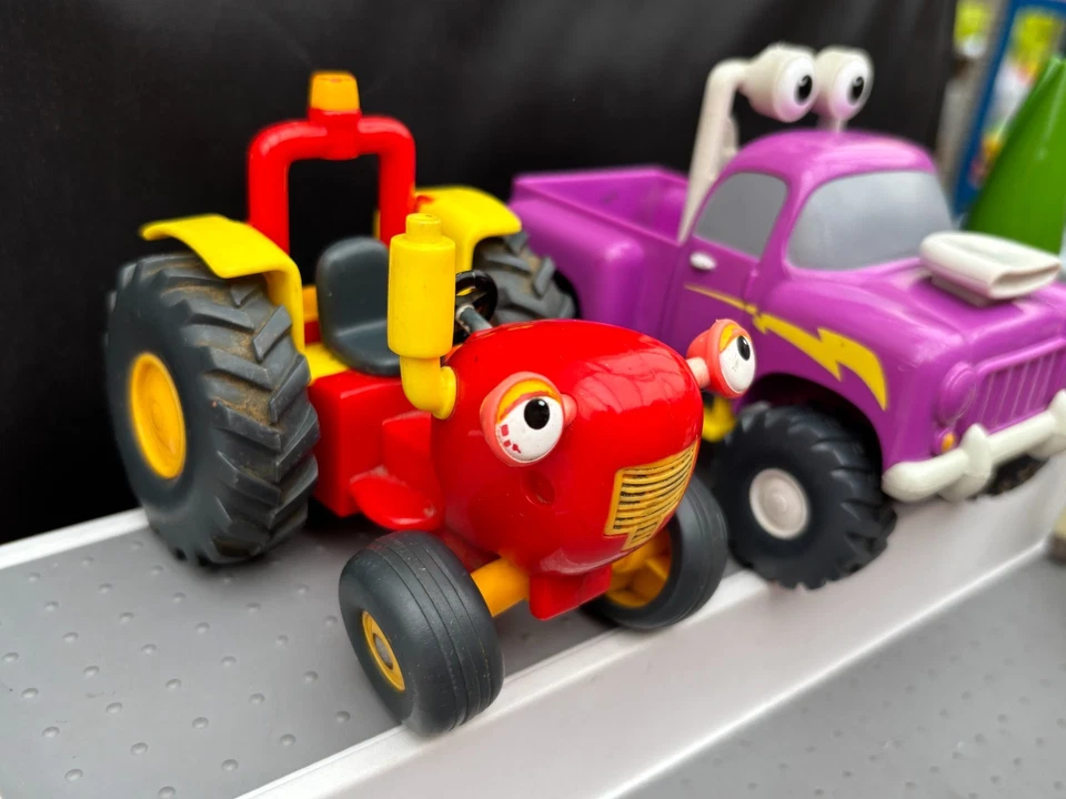 Tractor Tom Toy Bundle Contender 2002 Tom, Rev Fi, Matt, Riff , Mo, Sheep - Image 2 of 4