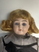 Poupée ancienne en biscuit Armand Marseille "Alma" - 14 pouces, vers 1900