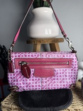 Coach ピンク ショルダーバッグ バッグ & ハンドバッグ 女性用 | eBay