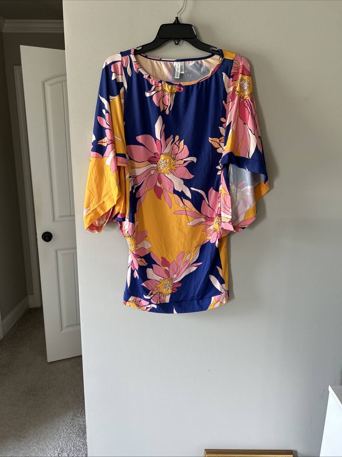 Picture 1 of 12