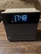 Soundfreaq Sound Rise SFQ-08 Wood Effect Bluetooth Speaker FM Radio Clock