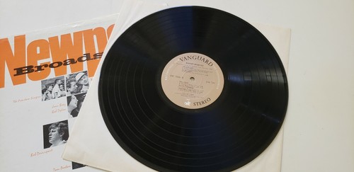 Newport Broadside LP VG+ Vinyl - Foto 5 di 8