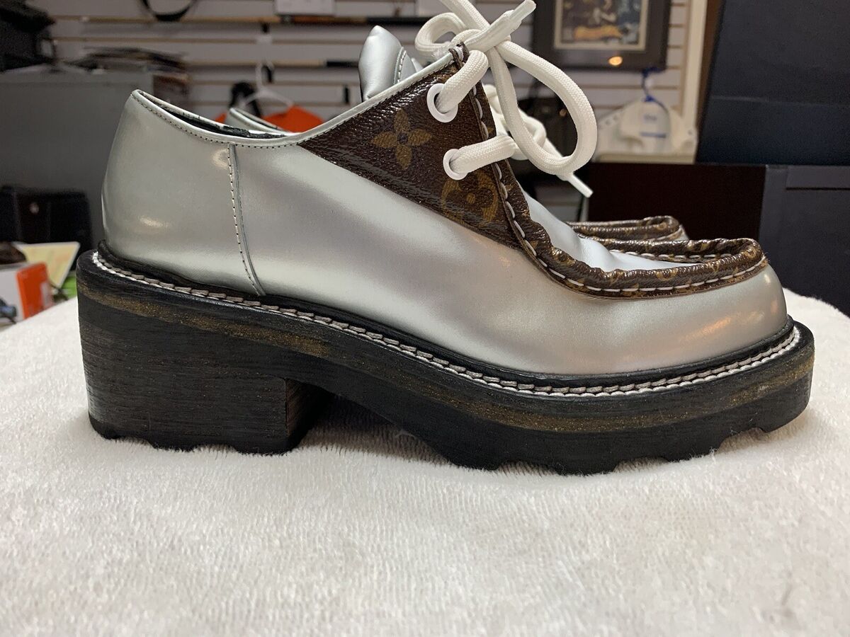 Louis Vuitton Beaubourg Platform Derby Silver Monogram Shoes (Size 37)