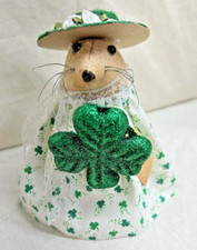 St. Patrick's Day/Mouse/Primitive/Shamrock/Grunged